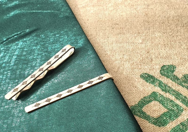 pinces à cravate en argent avec motifs amazighs