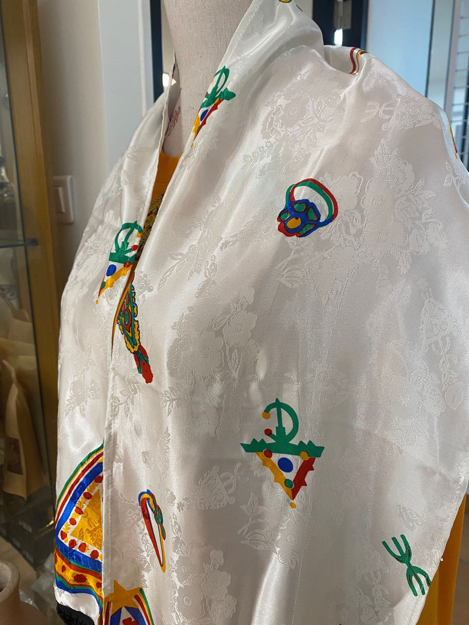 Foulards danse avec motifs amazigh