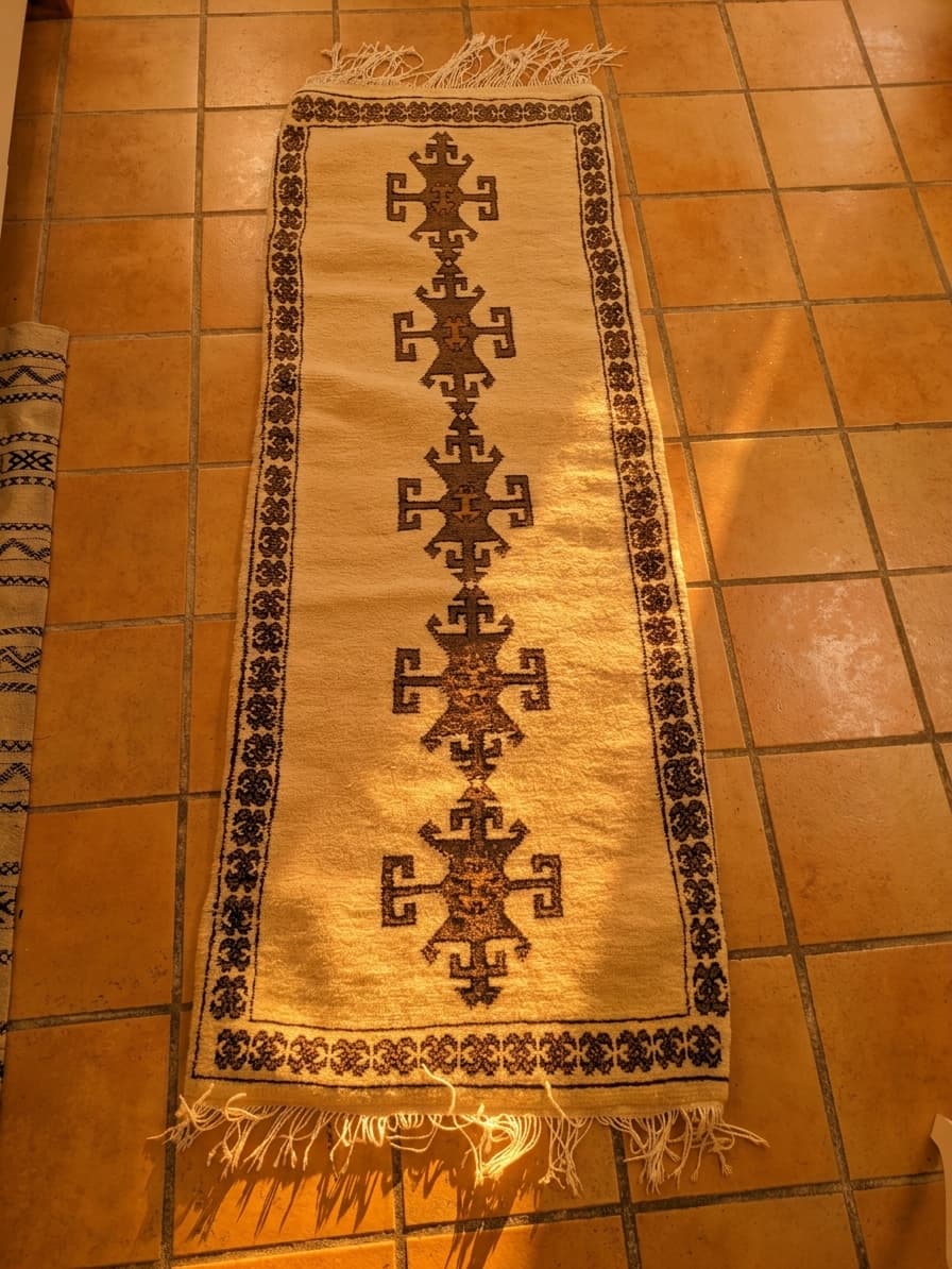 Grand tapis amazigh en laine