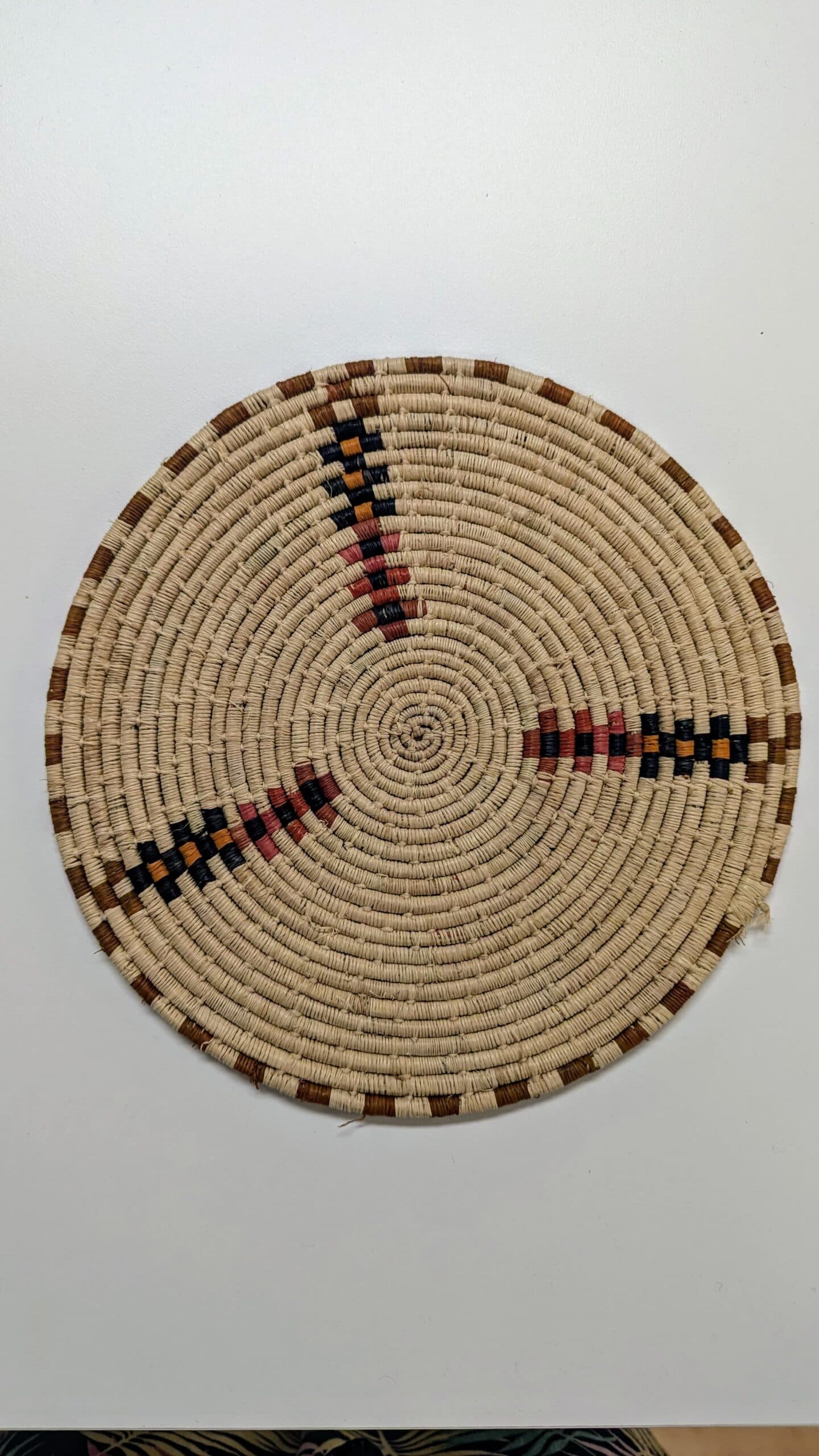 Dessous plat raphia coloré