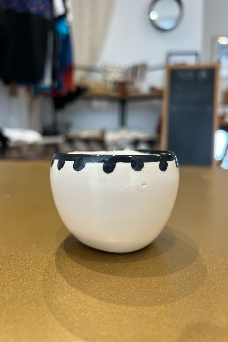 Tasse à café en céramique motif olives berbères