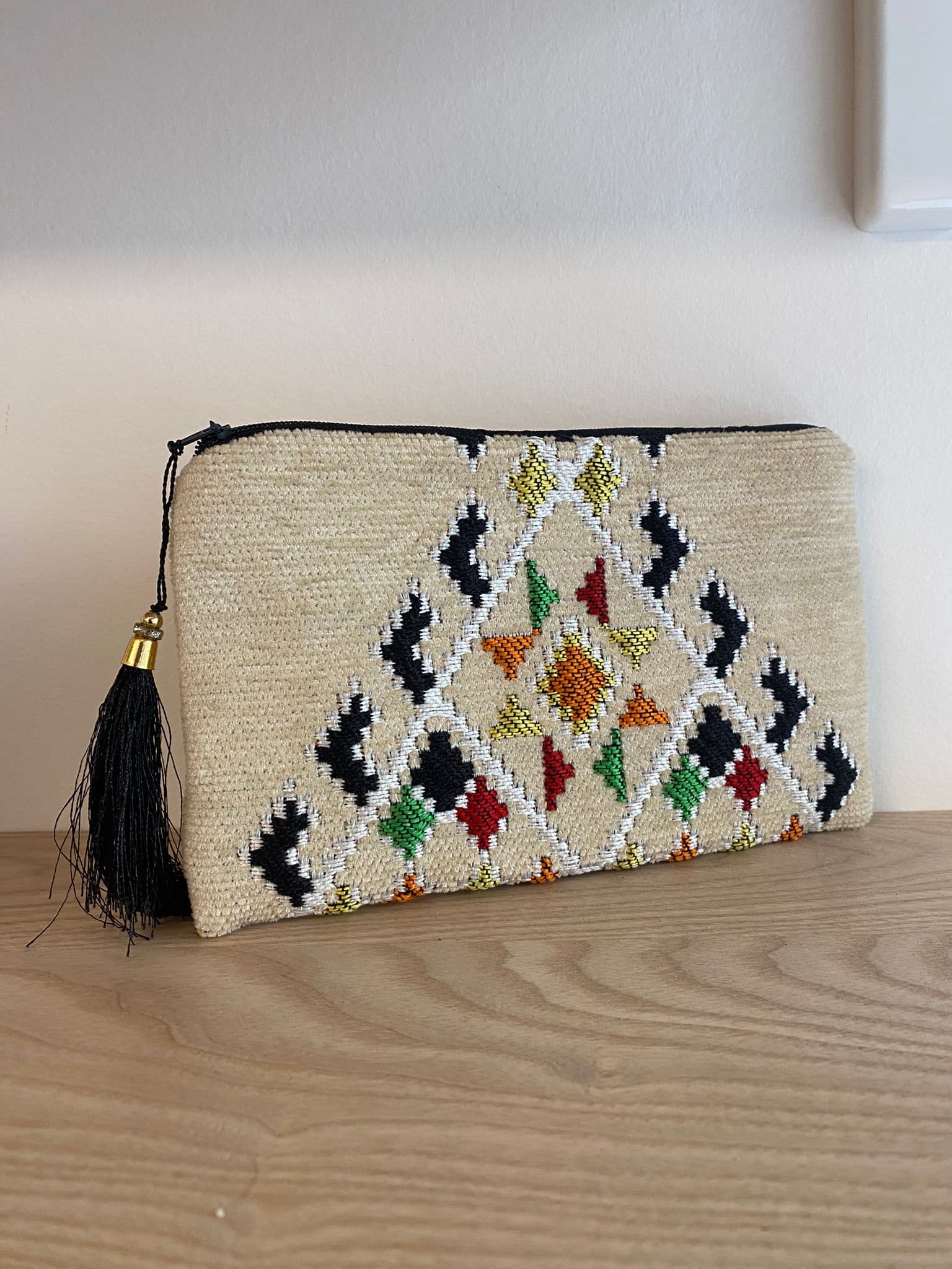 Petites pochettes artisanales motifs amazighs