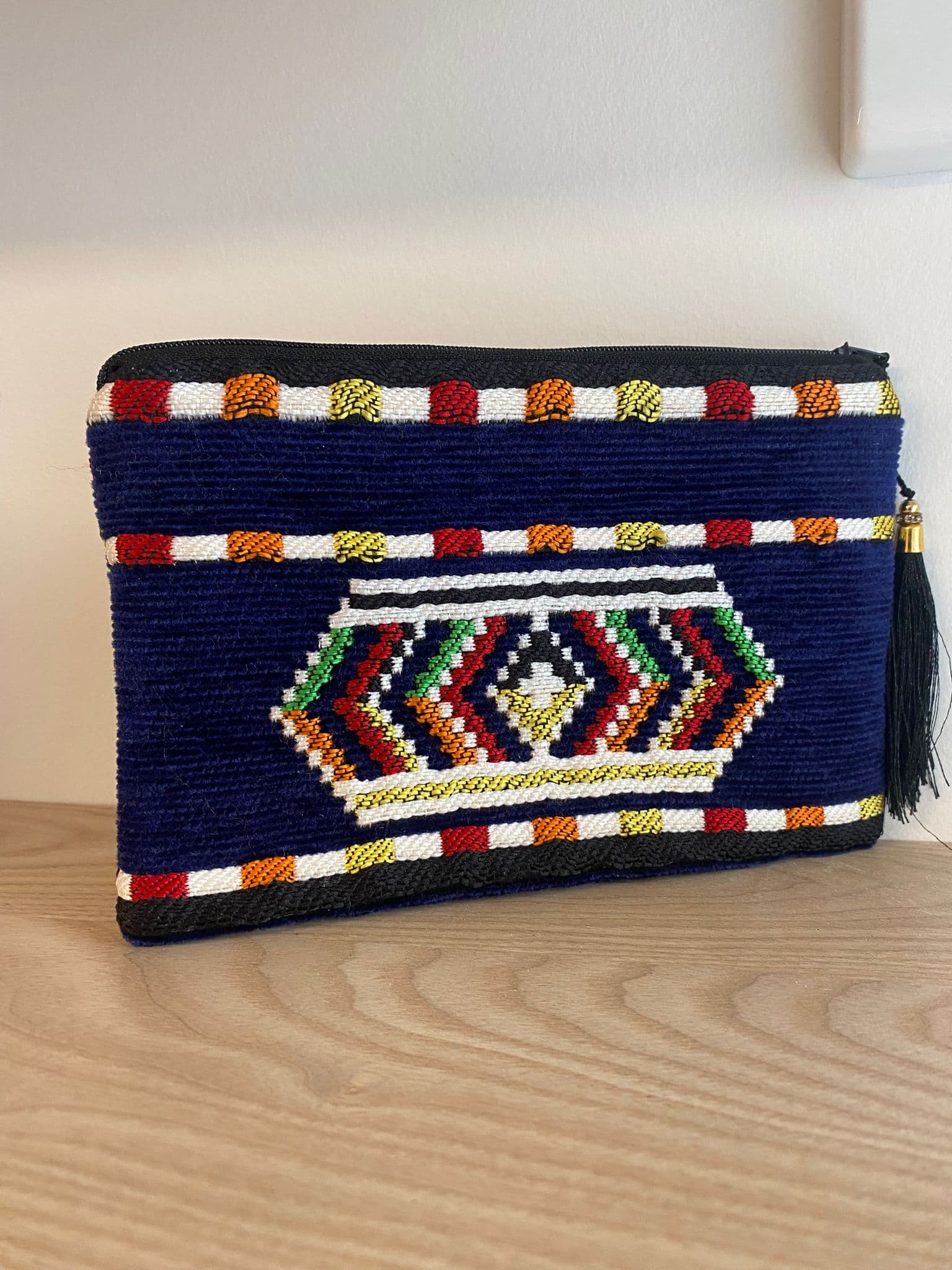 Petites pochettes artisanales motifs amazighs