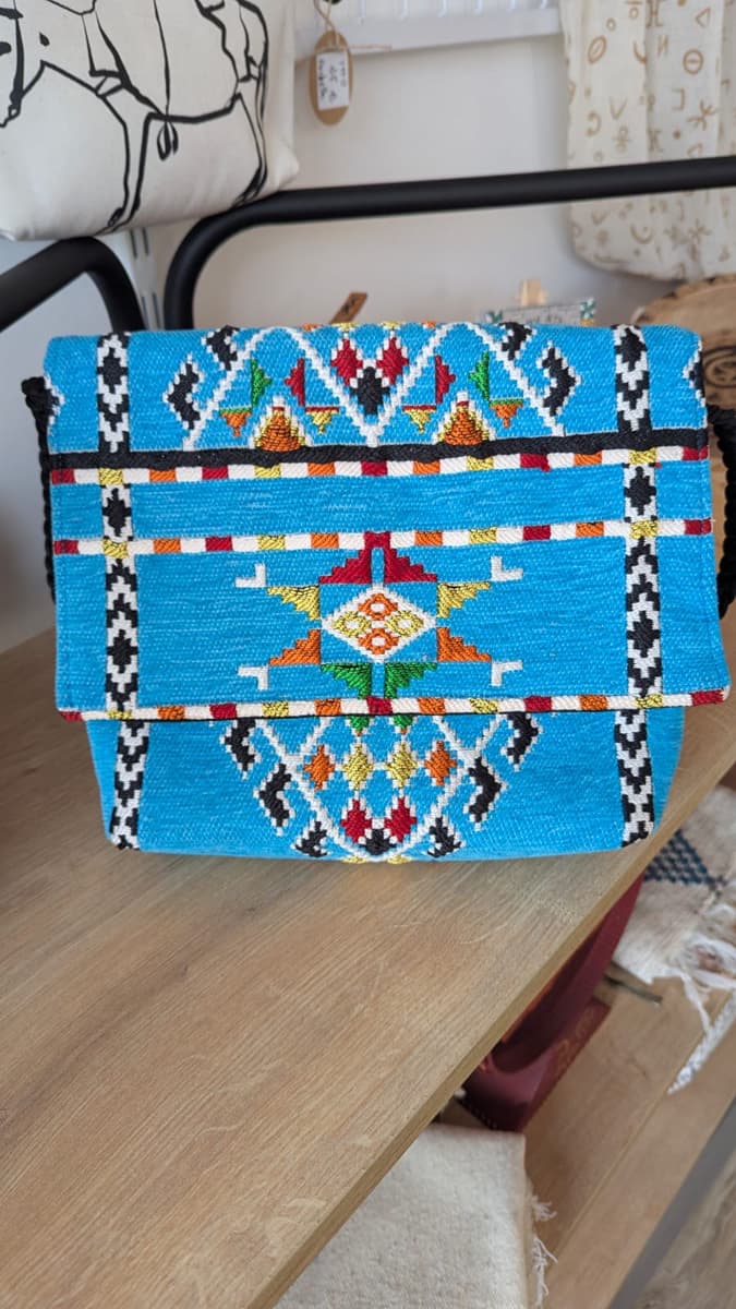 Sac à main artisanal à bandoulière inspiration amazigh
