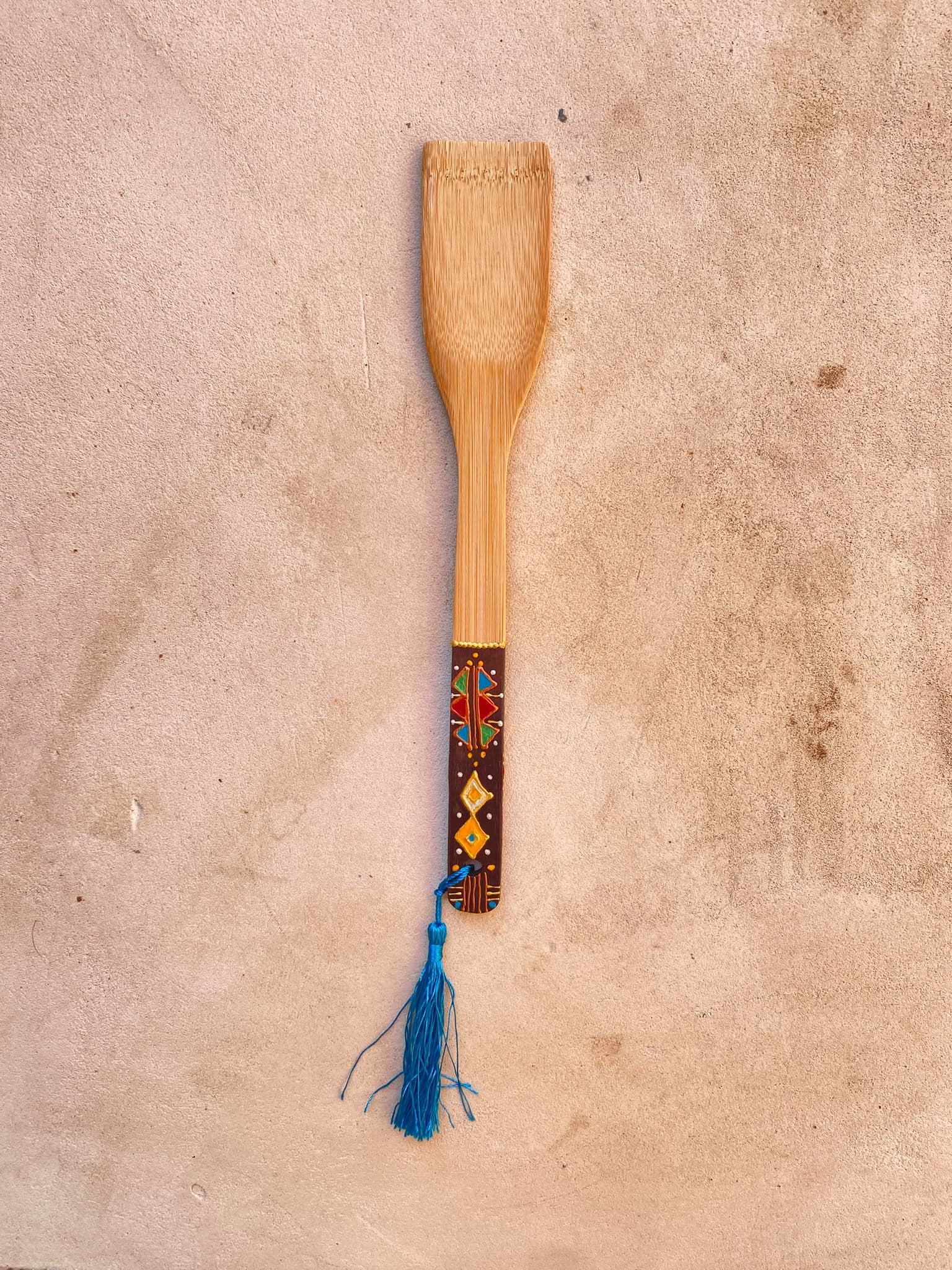 Spatule en bois marron
