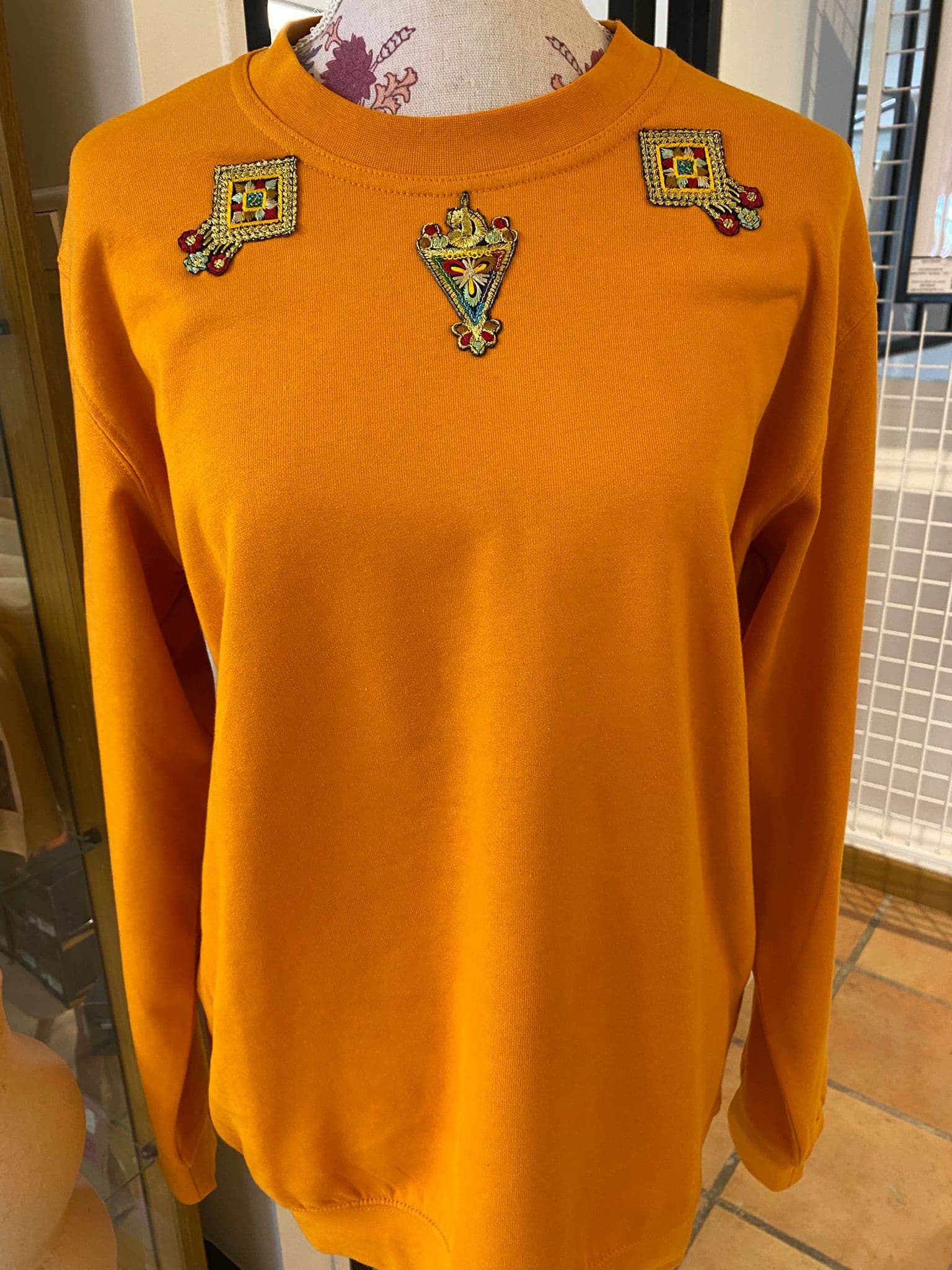Sweatshirt Acinawi