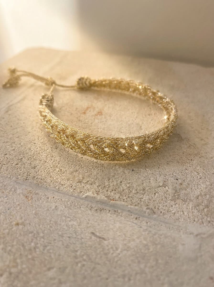Bracelet doré en passementerie marocaine