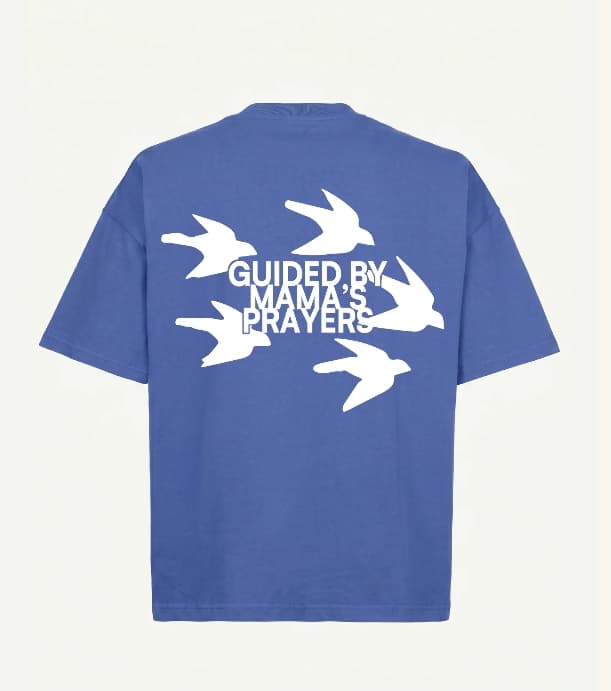 Guided by Mama’s Prayers – T-shirt oversize boxy bleu