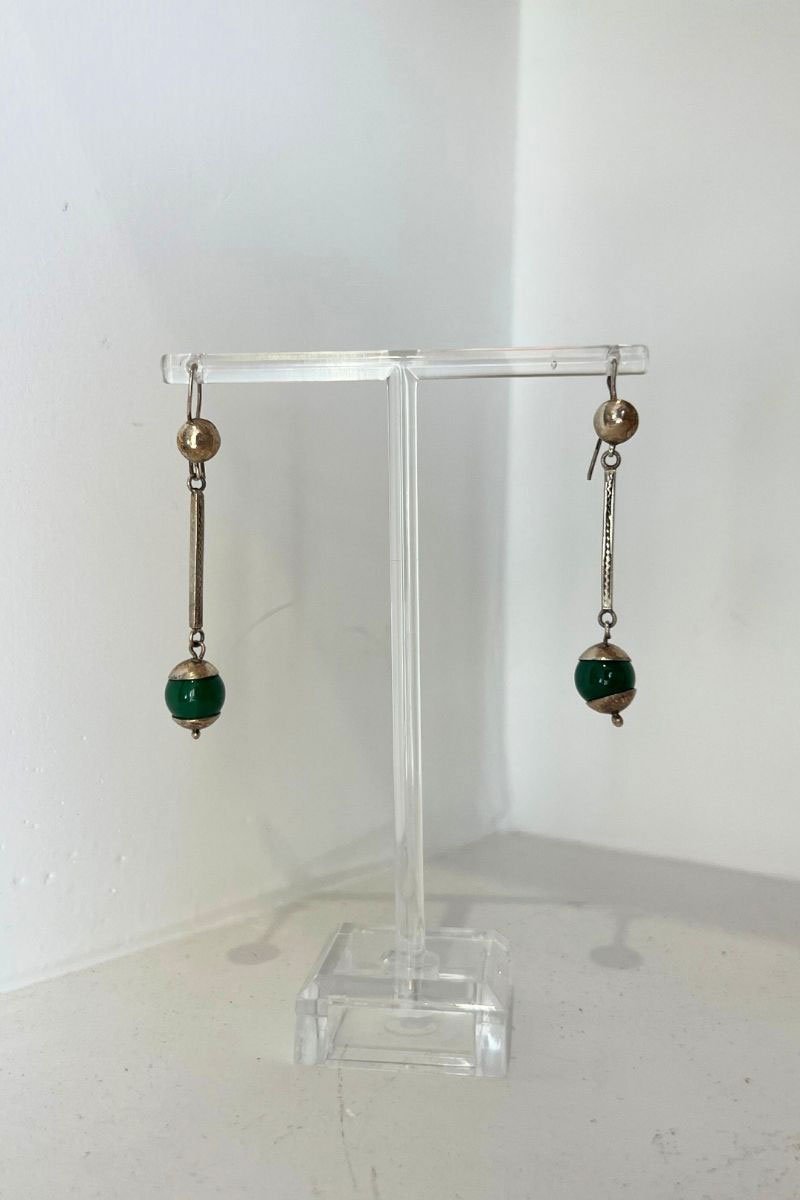 Boucles d'oreilles pendante en argent avec perle verte de l'ONG Taimane