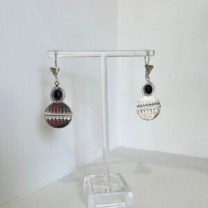 Boucles d'oreilles en argent, pierre noir, de l'ONG Taimane